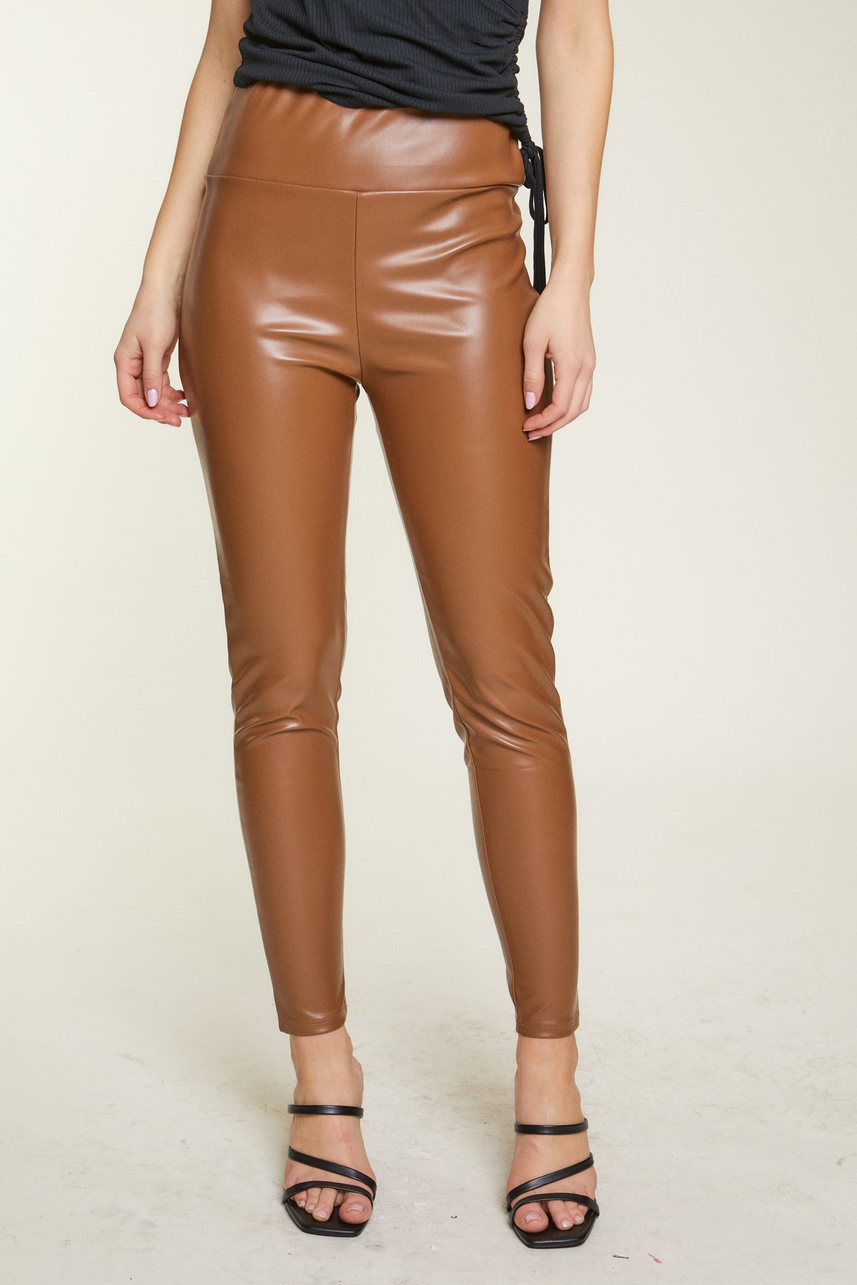 PZ7338_Brown_2921793