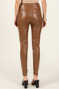 PZ4204_Brown_2575008