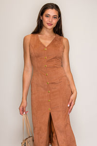 DX71020_Camel_5691155