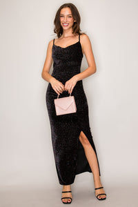 DX70699_Black_4746957