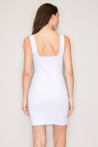 DX70744_White_3889296
